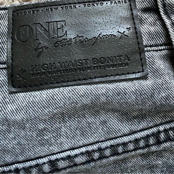 One Teaspoon High Waisted Bonita Shorts size 25 - Picture 3 of 10